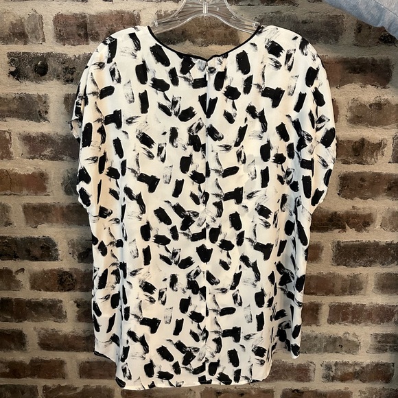 EUC Banana Republic Blouse - Petite Large - Picture 2 of 3